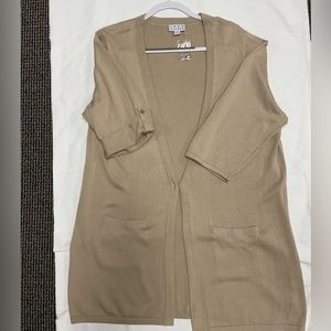 Tan long cardigan with adjustable sleeves